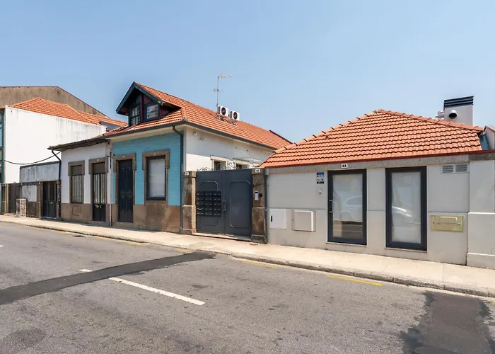 Authentic With Terrace By Hostwise Oporto