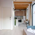 Authentic With Terrace By Hostwise *