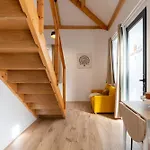 Authentic With Terrace By Hostwise *