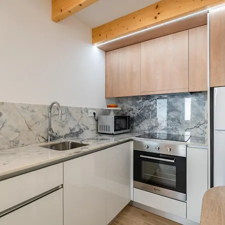 Apartmán Authentic With Terrace By Hostwise *