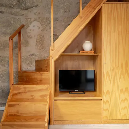 Apartmán Authentic With Terrace By Hostwise