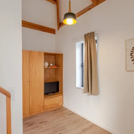 Authentic With Terrace By Hostwise Lejlighed