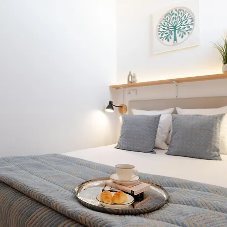 Authentic With Terrace By Hostwise *