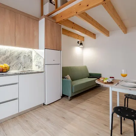 Apartmán Authentic With Terrace By Hostwise *