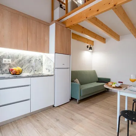 Authentic With Terrace By Hostwise * Porto