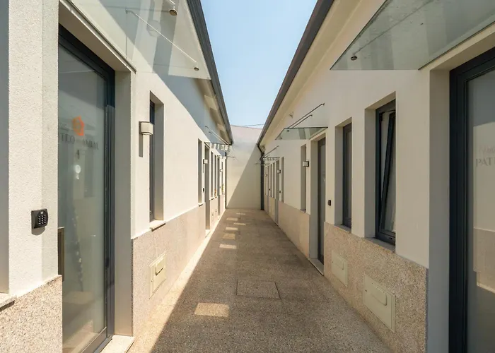 Authentic With Terrace By Hostwise *