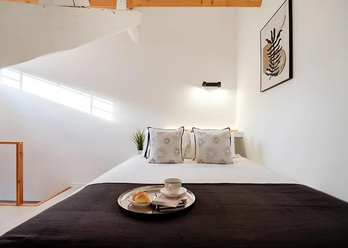 Authentic With Terrace By Hostwise Apartament