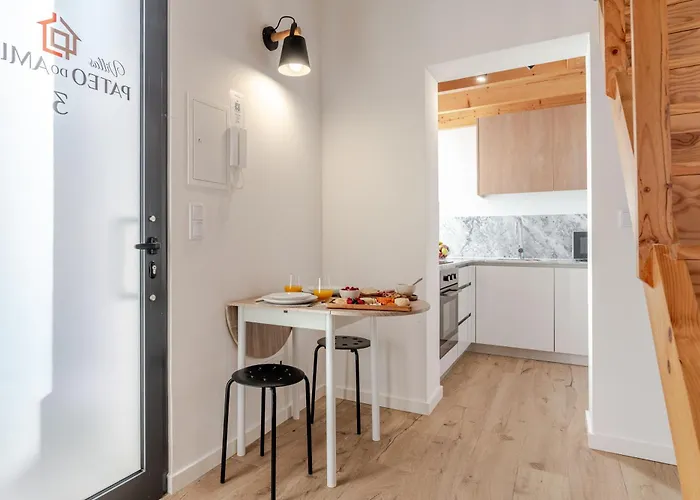 Authentic With Terrace By Hostwise Διαμέρισμα *