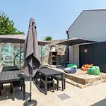 Authentic With Terrace By Hostwise * Porto