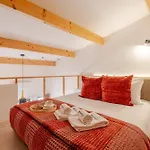 Authentic With Terrace By Hostwise Apartment Porto