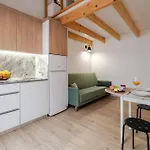 Apartment Authentic With Terrace By Hostwise *