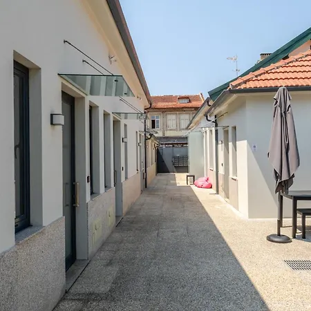 Authentic With Terrace By Hostwise Porto