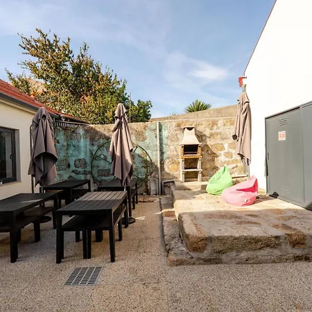 Authentic With Terrace By Hostwise Porto