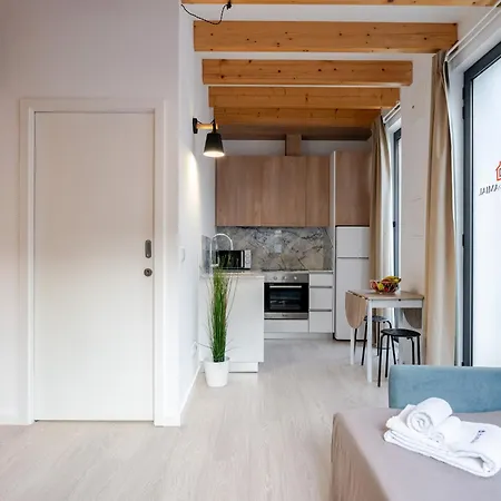 Authentic With Terrace By Hostwise *